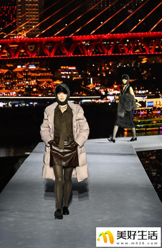 XUEGE 2025冬季時(shí)裝大秀(圖7) XUEGE 2025冬季時(shí)裝大秀(圖7)