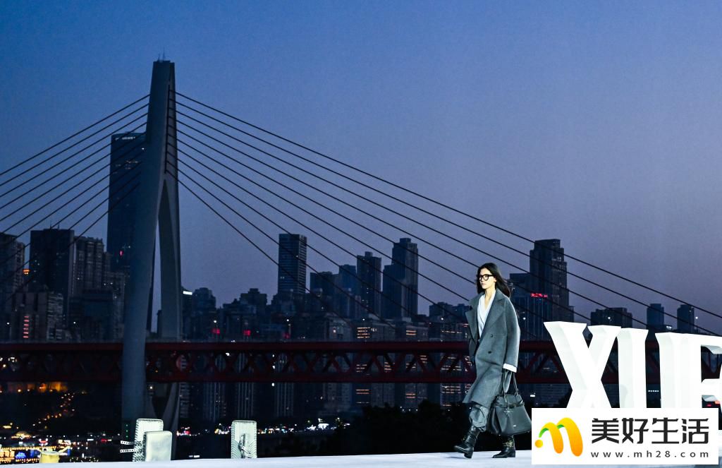 XUEGE 2025冬季時(shí)裝大秀(圖14) XUEGE 2025冬季時(shí)裝大秀(圖14)